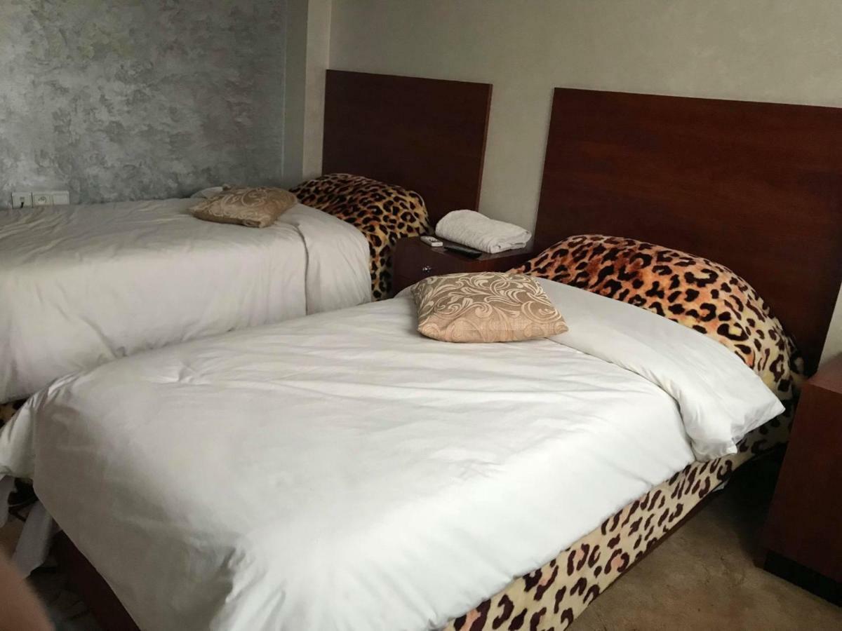 Hotel Borj El Arab Khouribga Exterior foto